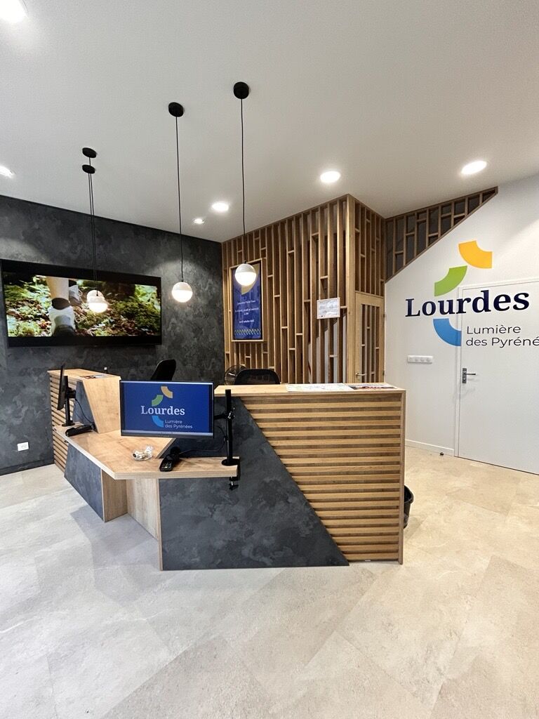 Design d&rsquo;int&eacute;rieur pour les collectivit&eacute;s &mdash;&nbsp;Office de Tourisme de Lourdes, Castellanos