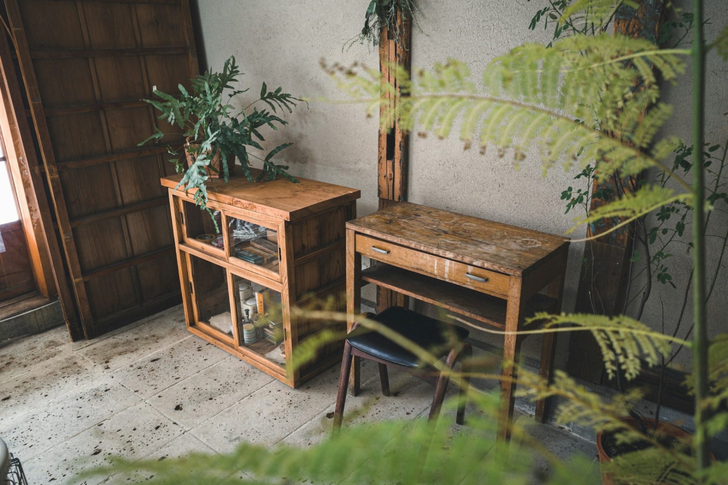 Upcycling de mobilier &agrave; partir d'une vieille table en bois