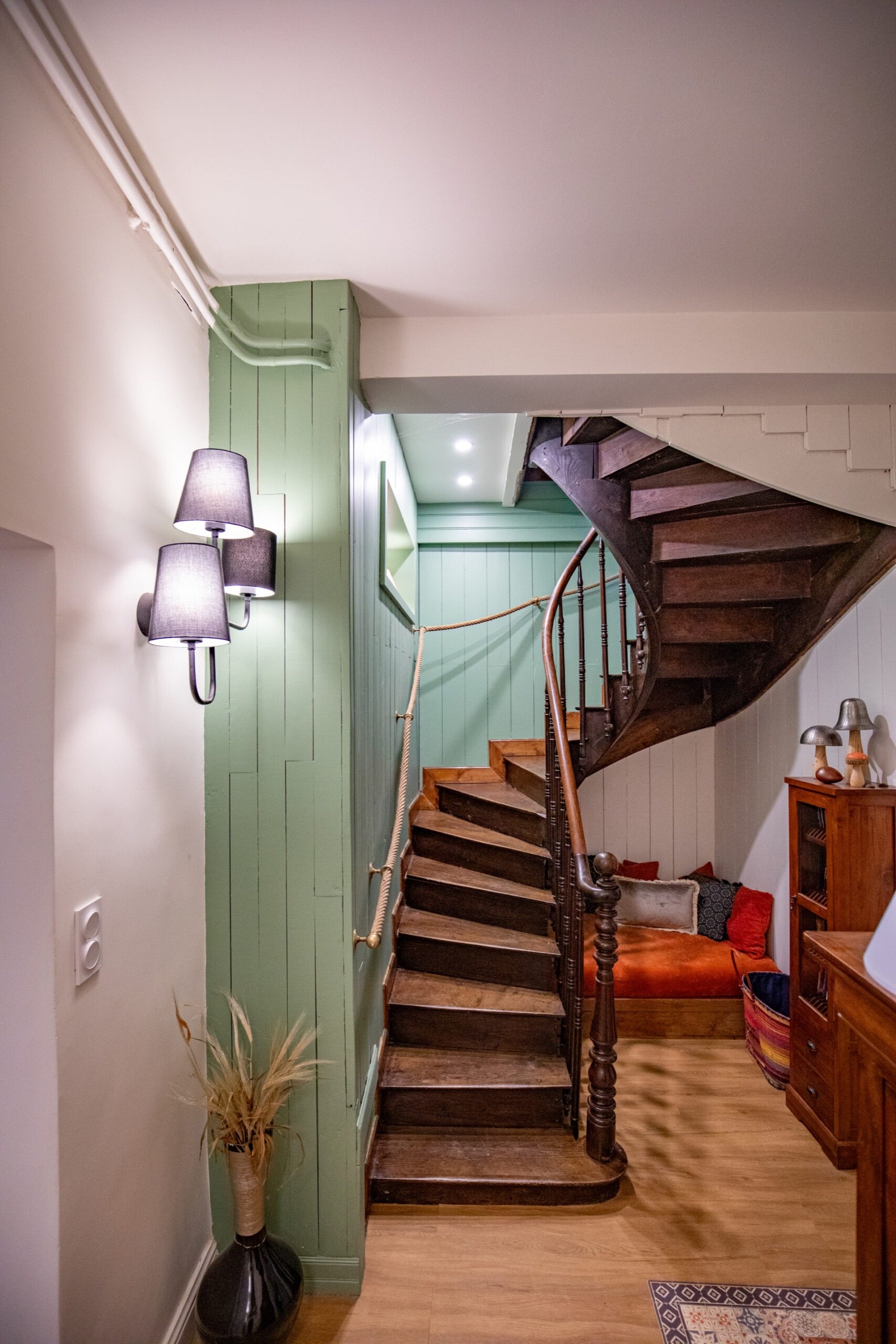 r&eacute;novation vieille maison escalier