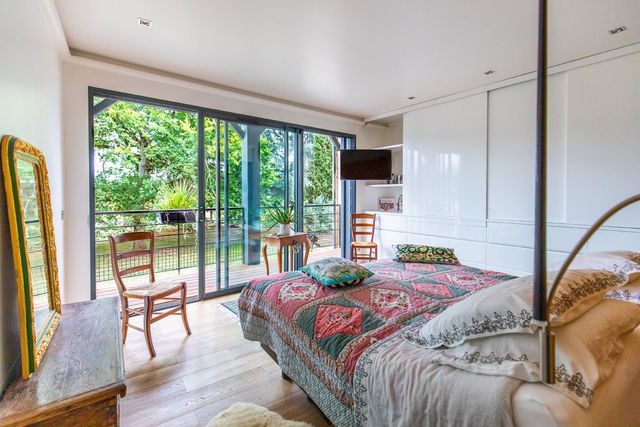 Chambre sur mesure dans un moulin r&eacute;nov&eacute; &agrave; Mirande &mdash;&nbsp;Castellanos