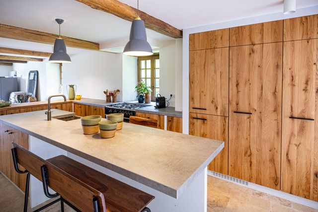 Cuisine Campagne &mdash;&nbsp;portes ch&ecirc;ne a&eacute;rogomm&eacute;es