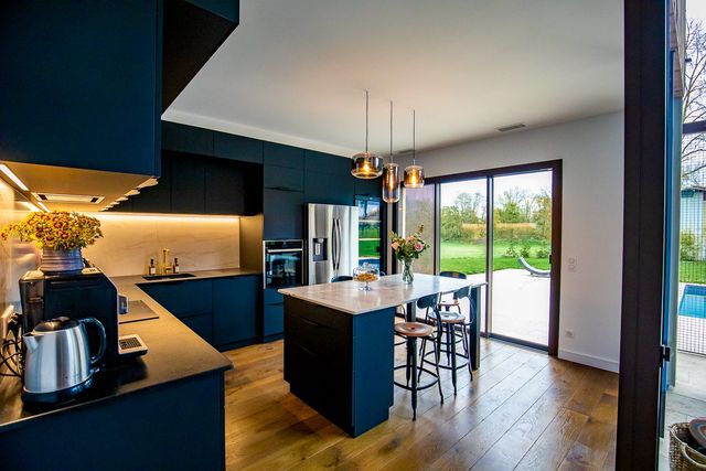 Cuisine chic, meubles de cuisine noir mat