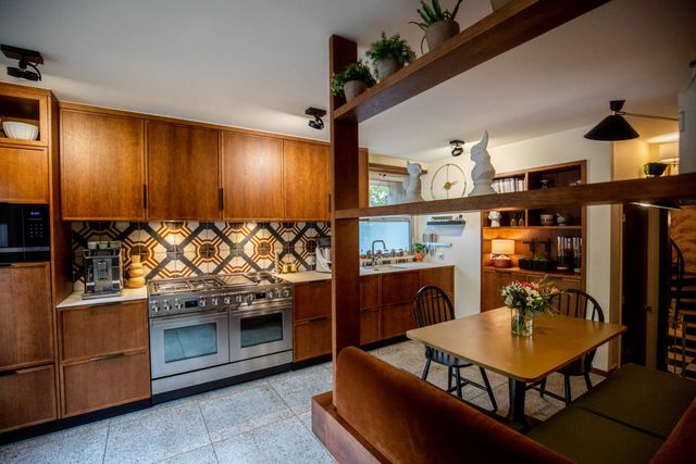 Cuisine ann&eacute;es 60-70 sur mesure &agrave; Pau &mdash;&nbsp;d&eacute;tail 1
