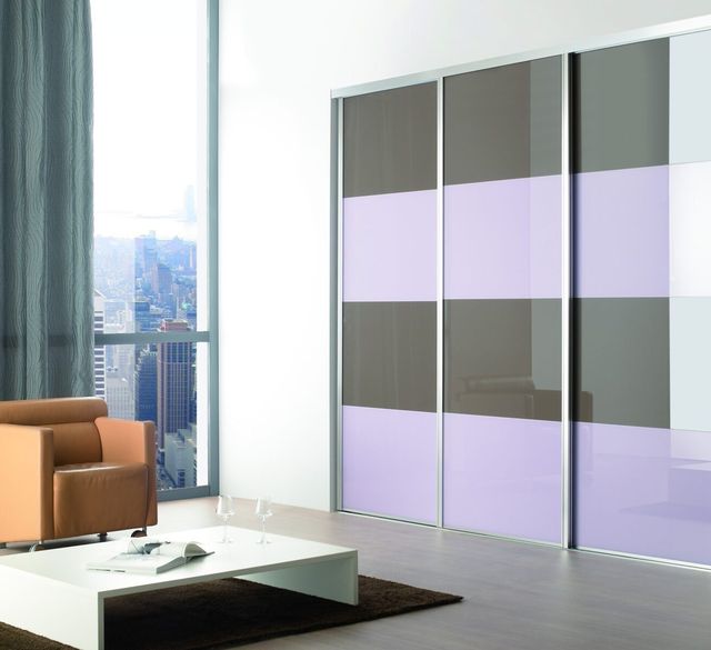 Porte de placard Quadro Lilas &mdash;&nbsp;vue d&rsquo;ensemble