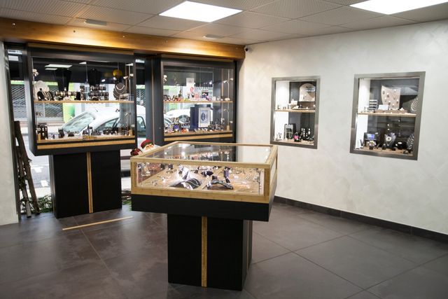 Agencement Bijouterie Les 3 ors