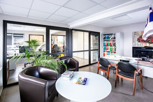 Agencement des bureaux Abeilhe Auto &agrave; Marciac &mdash;&nbsp;Castellanos