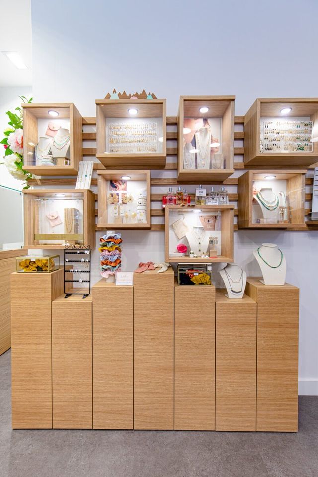 Vitrines d&rsquo;exposition sur mesure &mdash;&nbsp;Flocon d&rsquo;argent, Saint-Lary