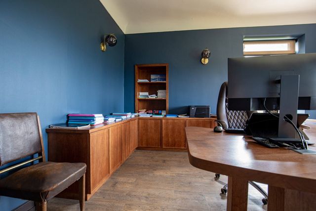 D&eacute;tail bureau de direction sur mesure &mdash;&nbsp;Pau
