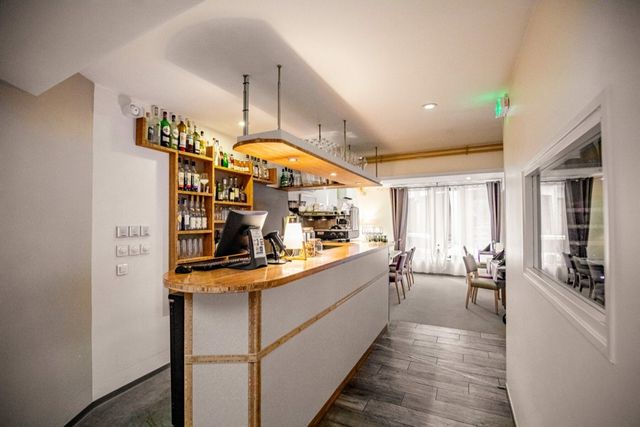 Fabrication comptoir de restaurant sur mesure &agrave; Tarbes