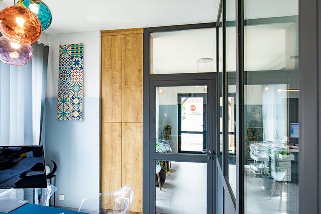 Verri&egrave;re en bois d&rsquo;isolation phonique &mdash;&nbsp;espace bureau