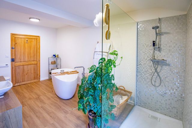 Salle de bain Annie &mdash;&nbsp;vue d&rsquo;ensemble