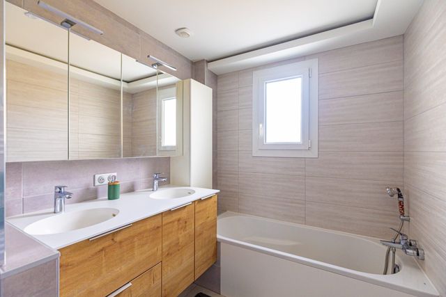 Salle de bain Gille &mdash;&nbsp;d&eacute;tail 1