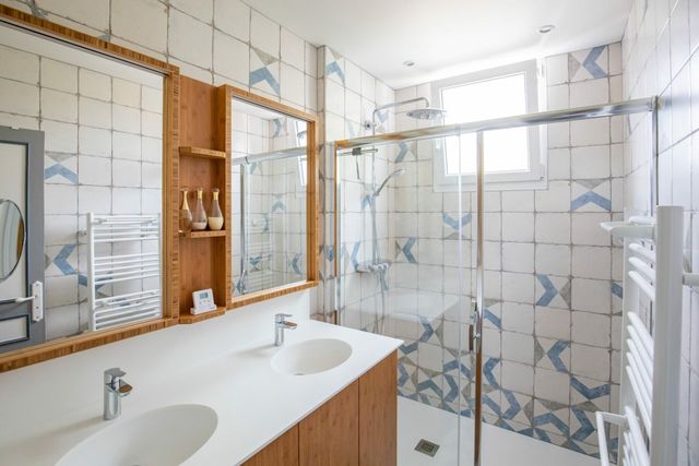 Salle de bain Mar&eacute;chal &mdash;&nbsp;d&eacute;tail 1
