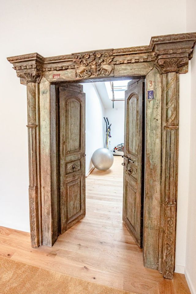 Portes de style &mdash;&nbsp;d&eacute;tail 2